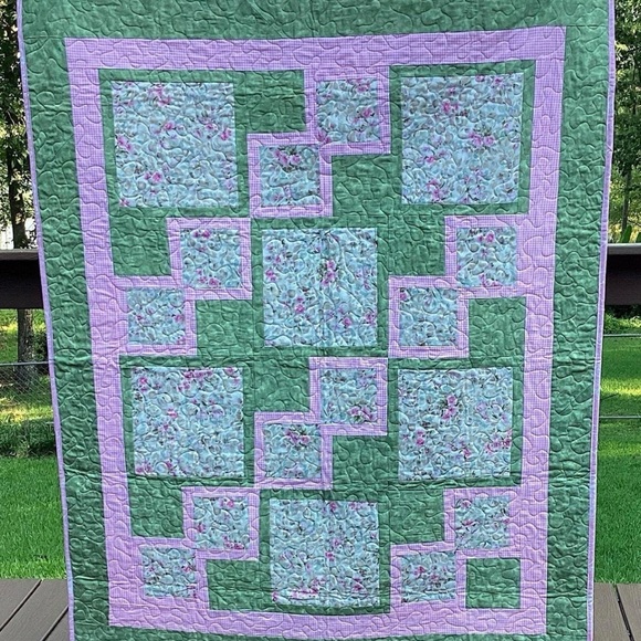 Quilted Home Bedding Throw in Green and  Pink